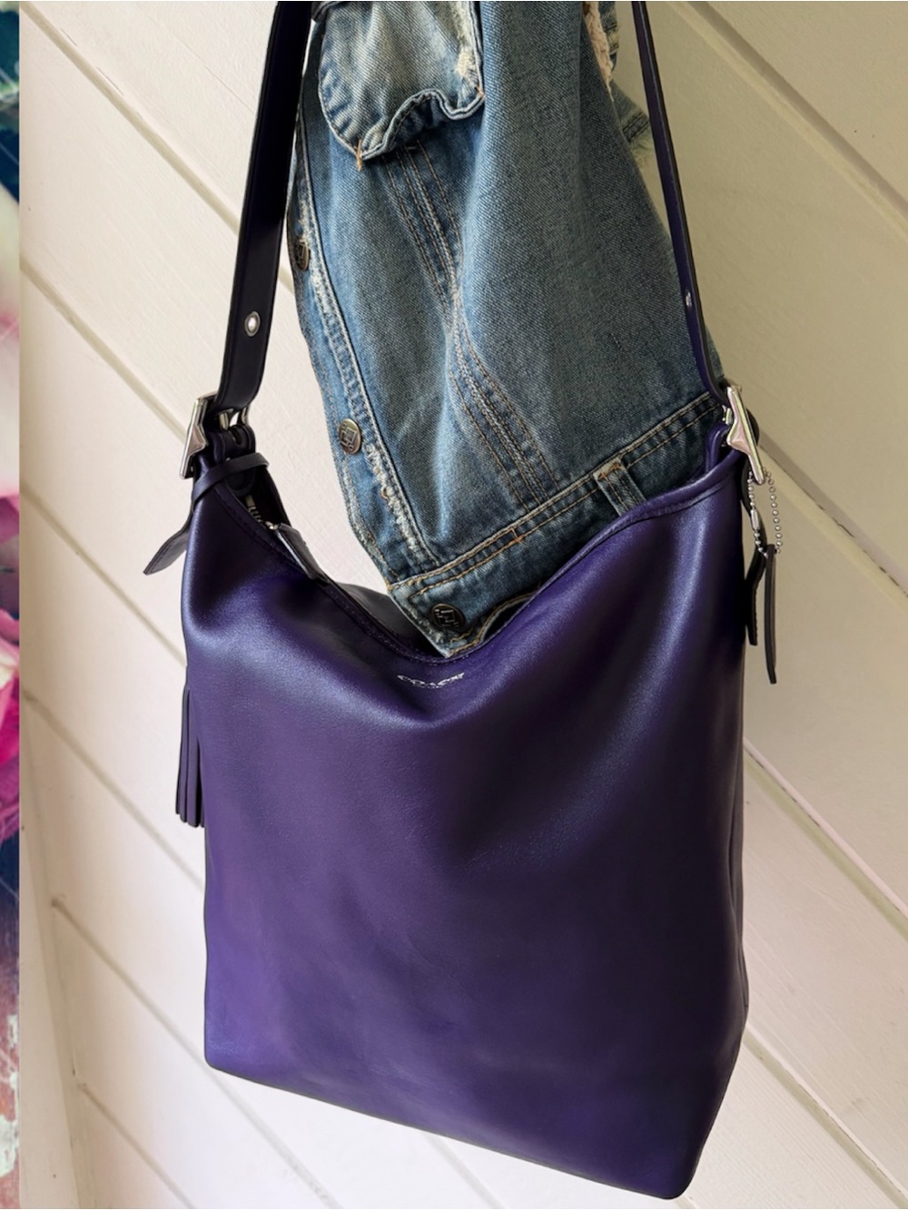 NWT VINTAGE COACH LEGACY PURPLE DUFFLE BAG
19889 - Picture 12 of 12